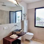 Osaya