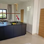 Osaya تيندايا